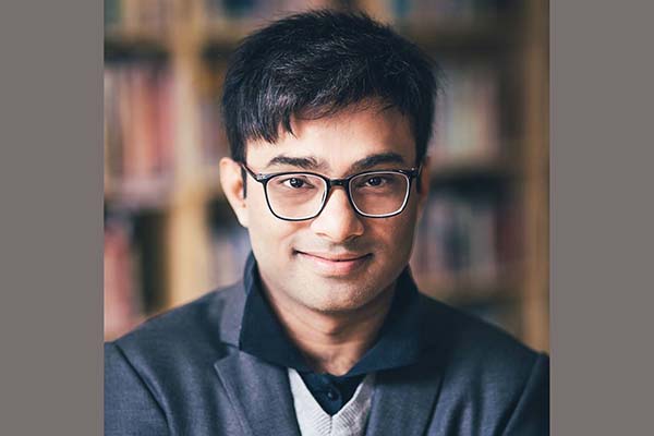 ‘হতাশাগ্রস্ত গ্র্যাজুয়েট নয়, কর্মক্ষম ও স্বনির্ভর মানুষ তৈরি করুন’