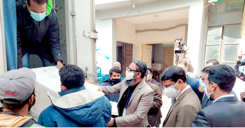 বরিশালে এসেছে করোনা ভ্যাকসিন