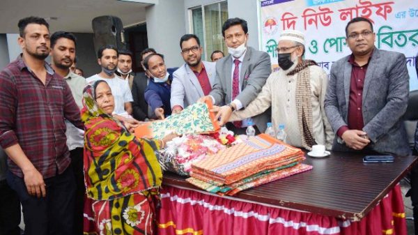 বরিশালে মাদক বিরোধী সংগঠন নিউ লাইফের উদ্যোগে শীতবস্ত্র বিতরণ
