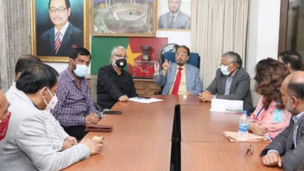 প্রশাসন সরকারি দলের প্রার্থীদের সহায়তা করছে: জিএম কাদের