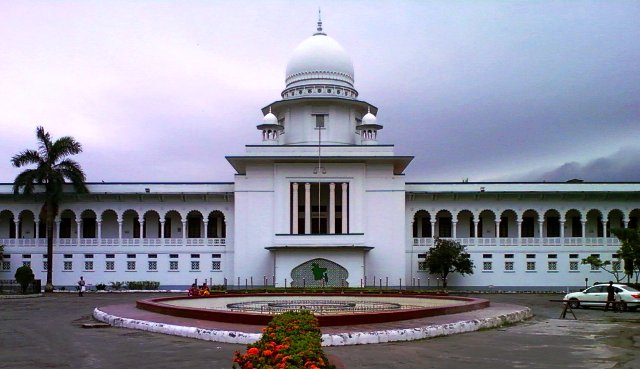 কলেজে গণধর্ষণ : বাদী ও