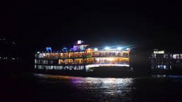 বরিশালগামী সুন্দরবন-১০ লঞ্চের সাথে এমভি ইমামের মুখোমুখি সংঘর্ষ