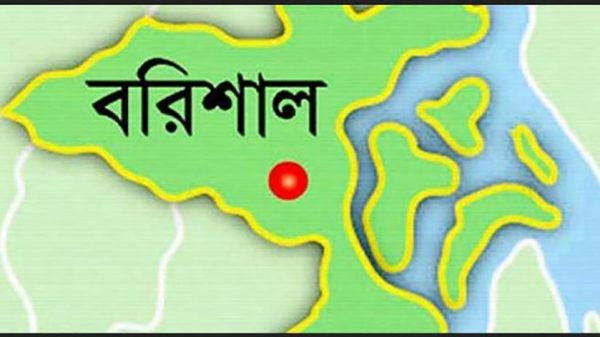 বরিশালে ভুত আতংকে হল ছাড়ছে শিক্ষার্থীরা