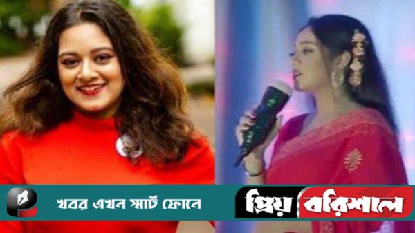 সিনেমার দৃশ্যে দীঘির হাতে বোতলের মাইক্রোফোন