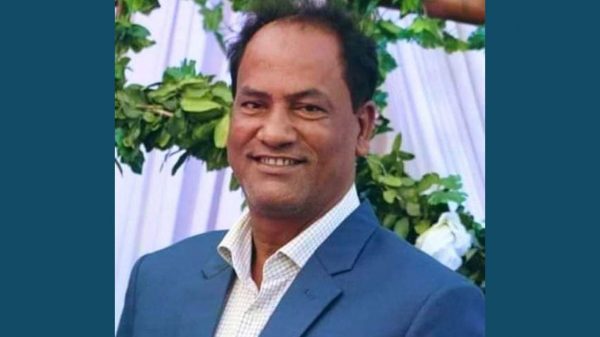 চাল চুরি করে ‘বরখাস্ত চেয়ারম্যান’ হলেন আ.লীগ সভাপতি