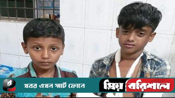 ২ শিশুকে পিটিয়ে হাত ভেঙে দেওয়ার অভিযোগ
