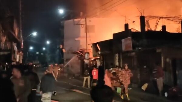 আলেকান্দায় রাতে অগ্নিকাণ্ড